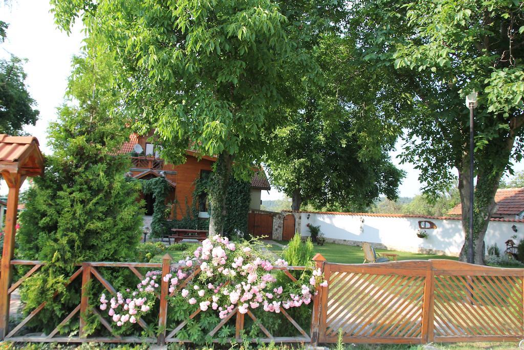 Orehite Guest House Samoko Dış mekan fotoğraf