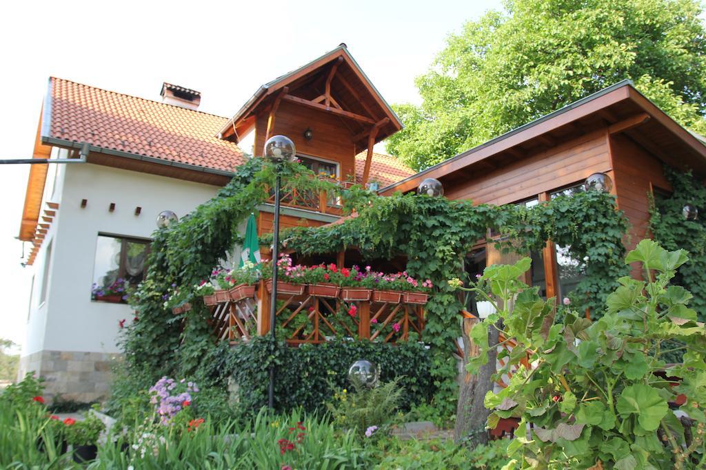 Orehite Guest House Samoko Dış mekan fotoğraf